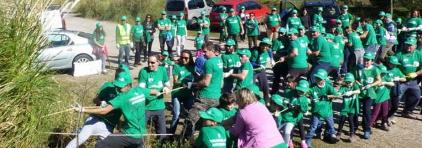 Santoña se moviliza para hacer frente a la invasión de los Plumeros en su localidad