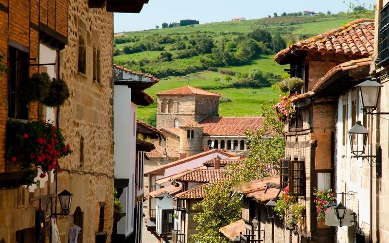 Santillana del Mar: historia, curiosidades y lugares emblemáticos